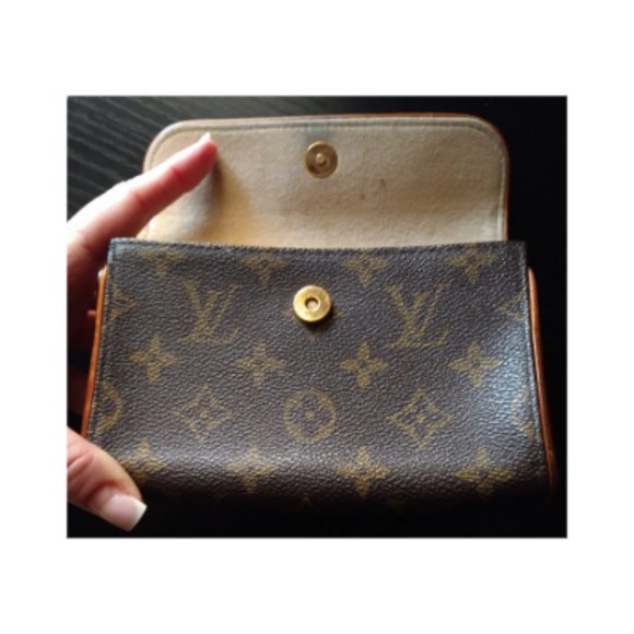 Louis Vuitton Monogram Pochette Florentine XS - Picture 14 of 15